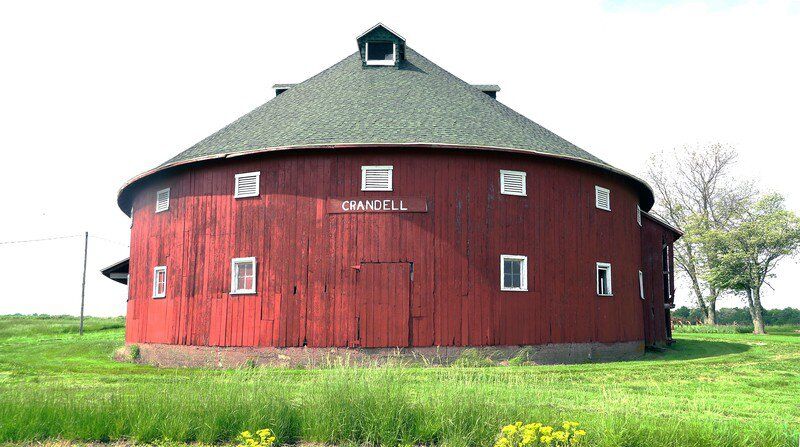 Mark Bennett: Rare round barns get their TV moment, thanks to Terre Haute filmmaker